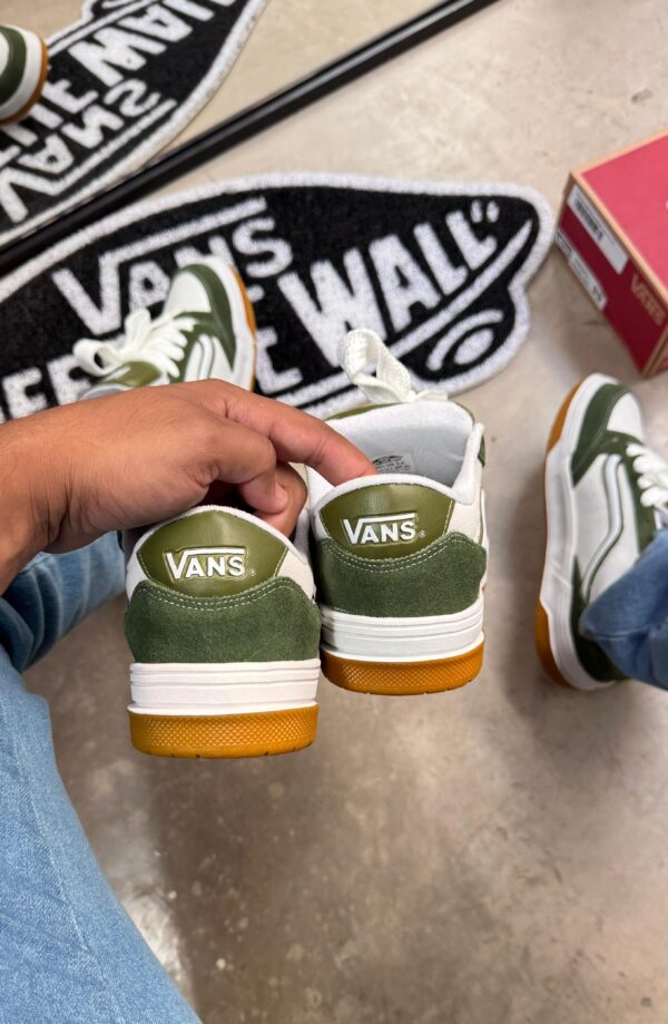 Vans Hylane - Imagem 3